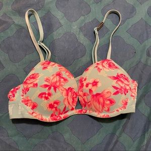 PINK WEAR EVERYWHERE PUSH-UP